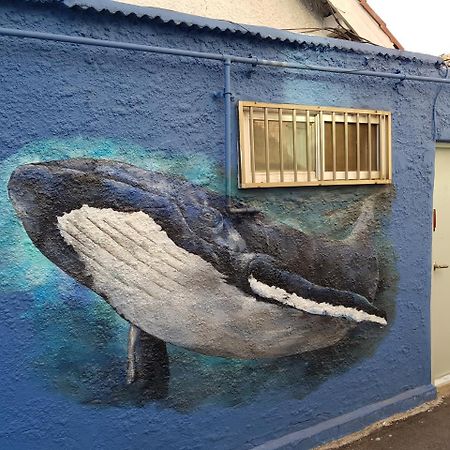 Jinho'S Black Whale Guest House & Bar โซล ภายนอก รูปภาพ