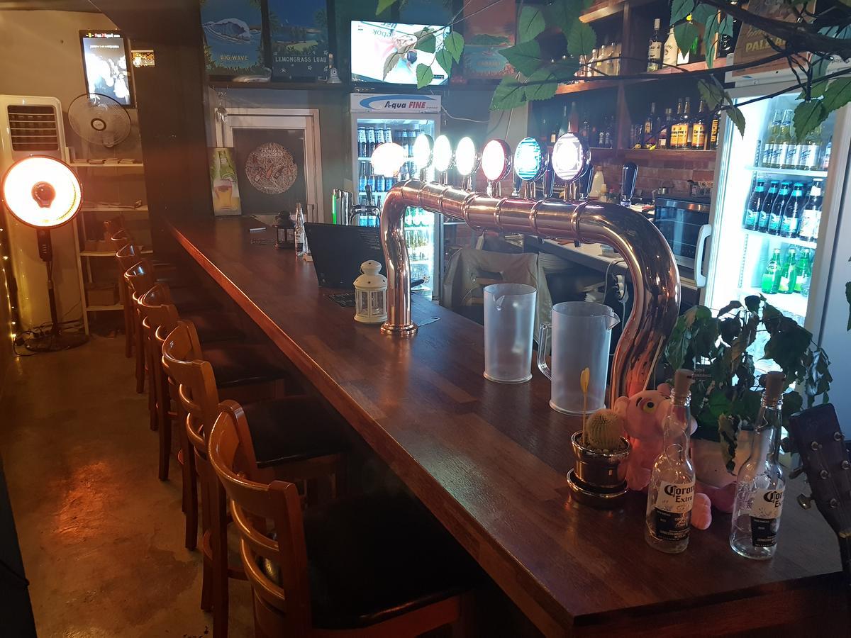 Jinho'S Black Whale Guest House & Bar โซล ภายนอก รูปภาพ